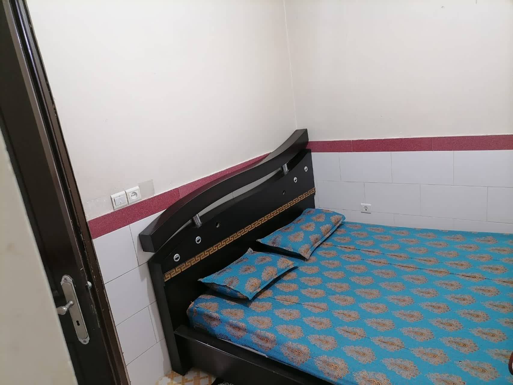 اجاره منزل تکخواب در خیابان اندیشه - 70 متری