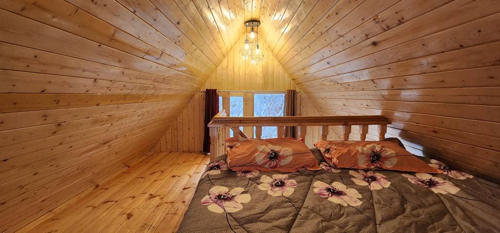 اجاره کلبه چوبی درختی خمده فیروزکوه - آرامیس