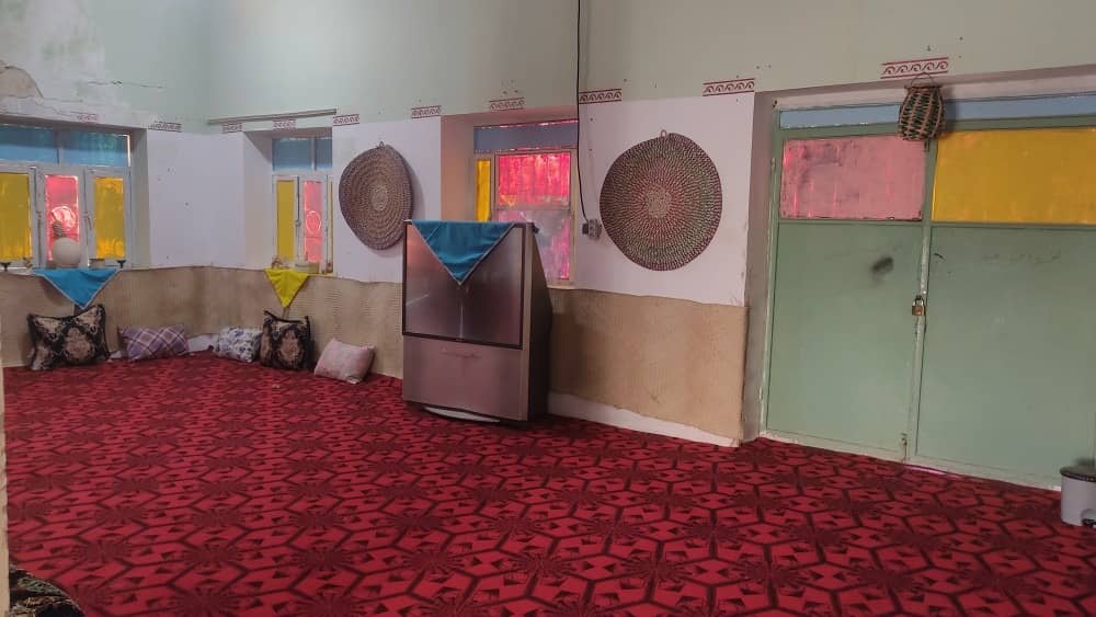 اجاره اتاق سنتی در جزیره هرمز - سالن 100 متری