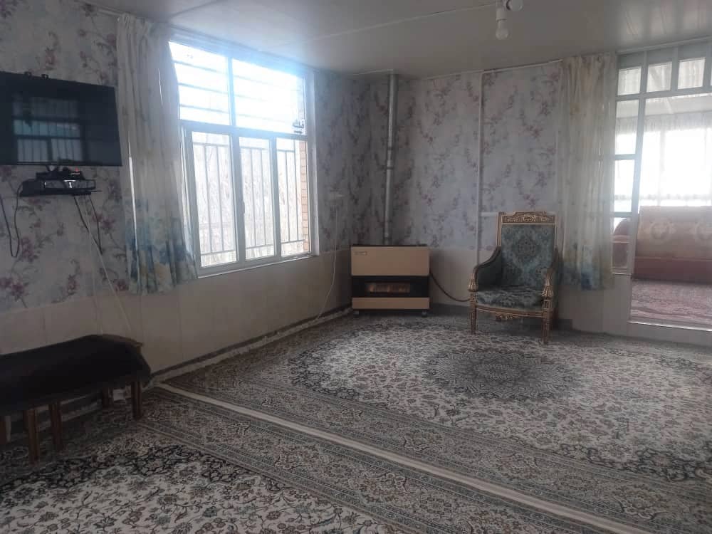 اجاره ویلا استخر روباز در وشمندجان باغ بهادران