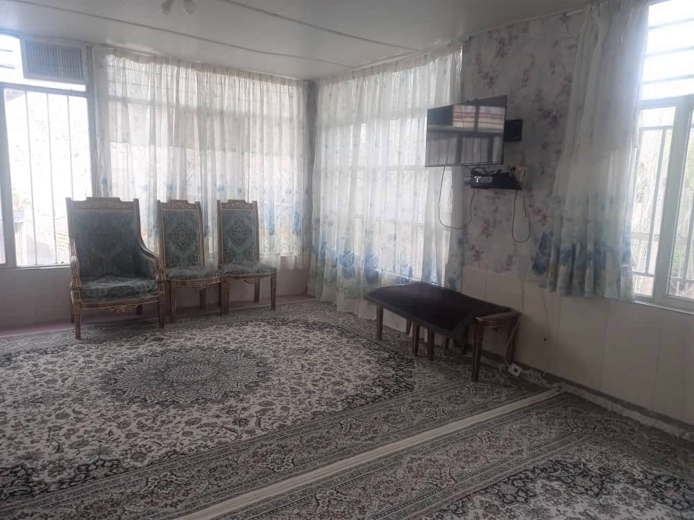 اجاره ویلا استخر روباز در وشمندجان باغ بهادران