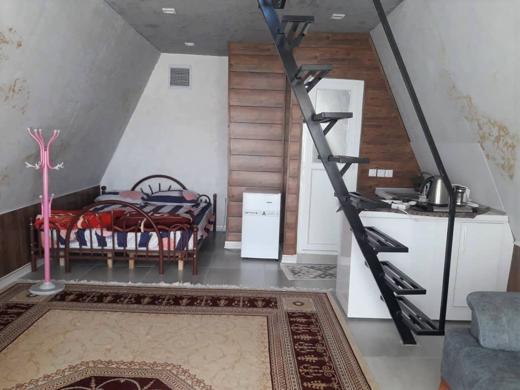 اجاره کلبه سوئیسی در روستای بیاره سی سخت - 1