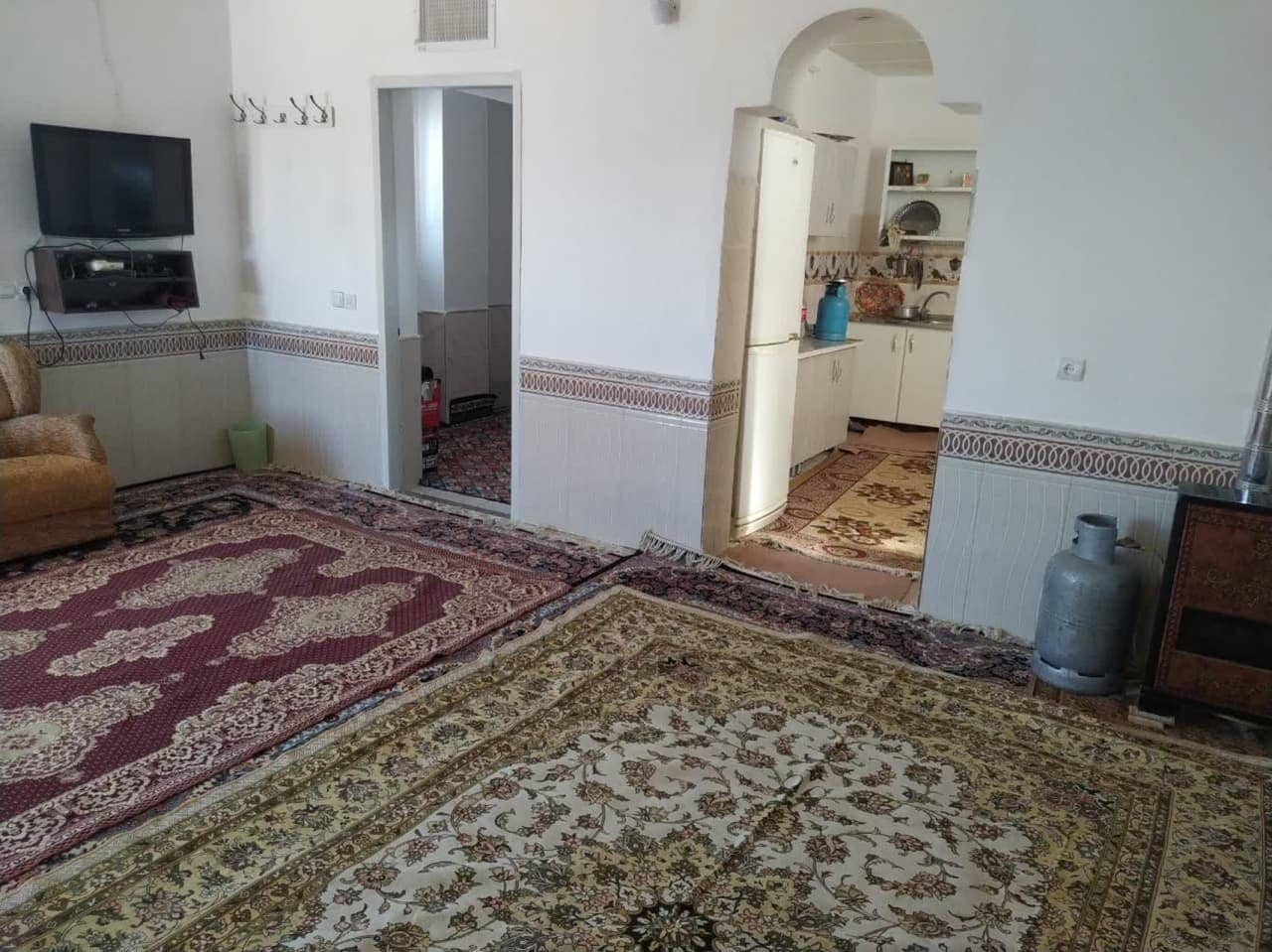 اجاره ویلا باغ در بادرود