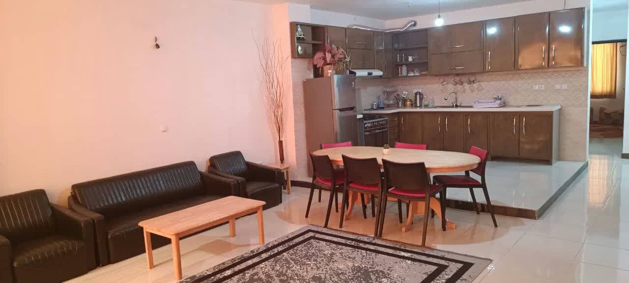 اجاره آپارتمان نزدیک ساحل در خیابان گلستان قشم