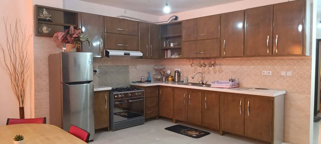 اجاره آپارتمان نزدیک ساحل در خیابان گلستان قشم