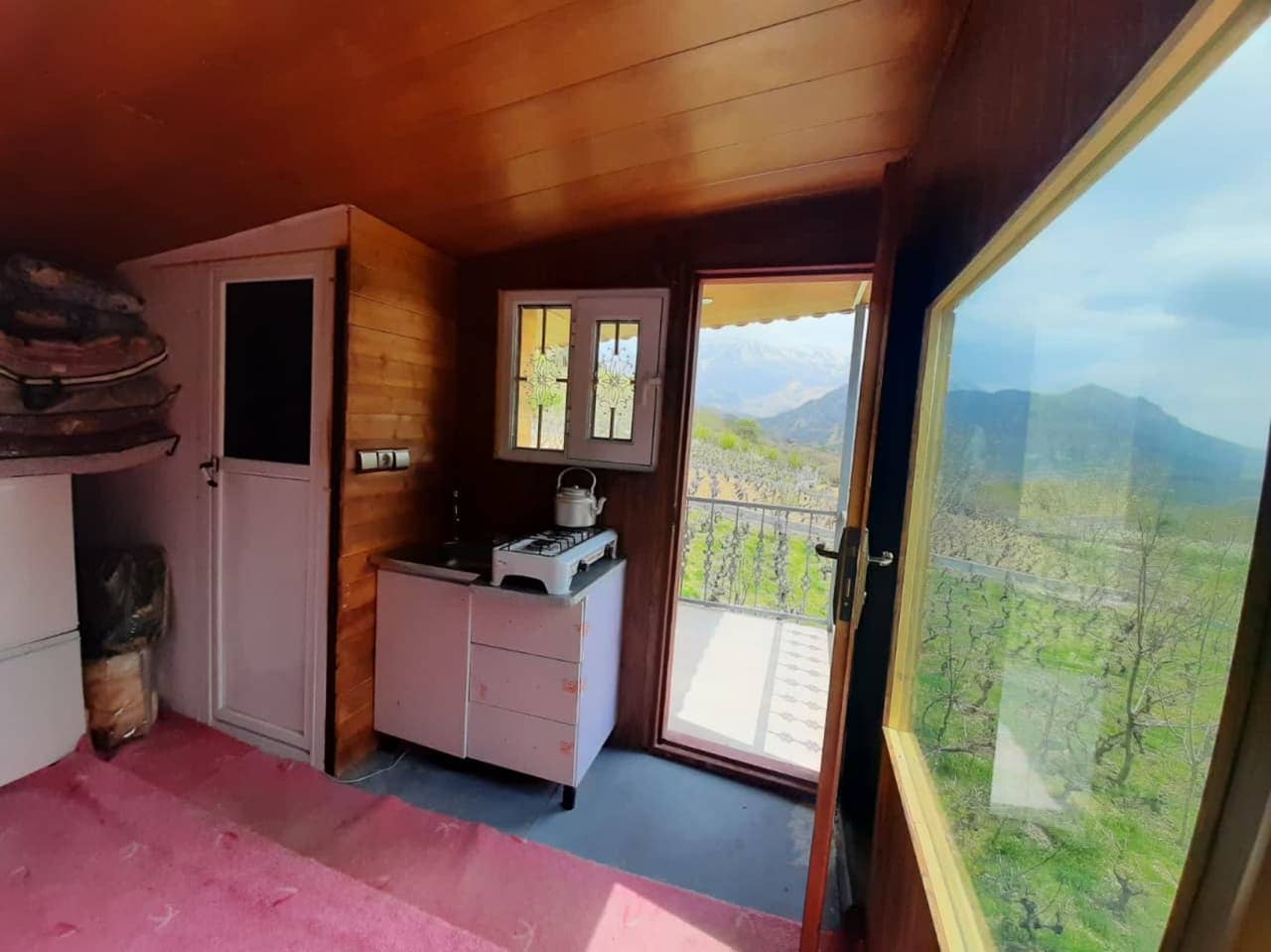 اجاره کلبه درختی در روستا بیاره سی سخت - یاسوج