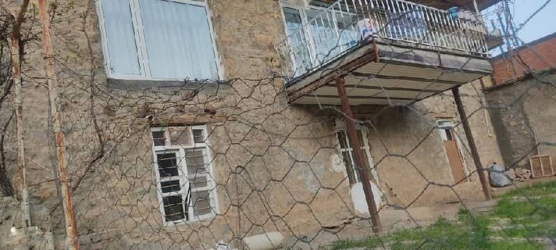 اجاره خانه سنتی با ویو رو به کوه 40 متری در اورامان تخت