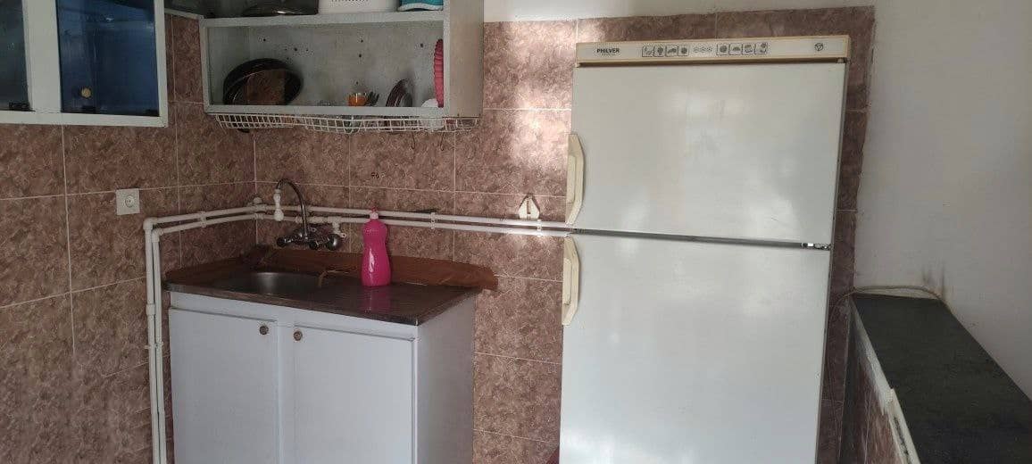 اجاره خانه سنتی با ویو رو به کوه 40 متری در اورامان تخت