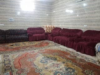 ویلا استخردار در باغ بهادران اصفهان 