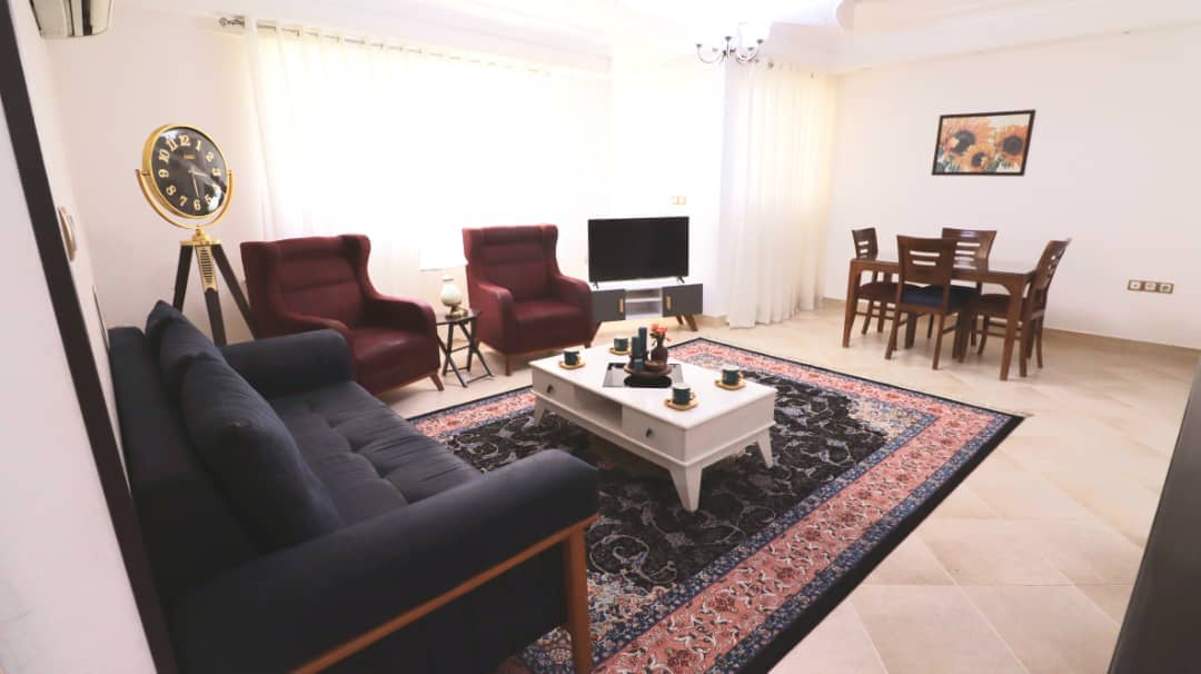 اجاره آپارتمان دو خواب در پاسداران شیراز - 110متر