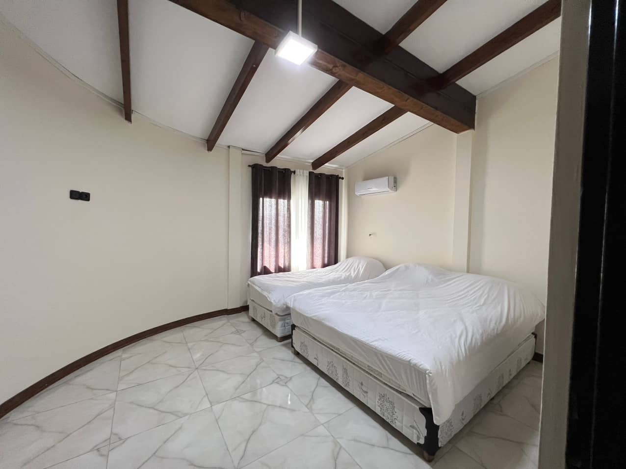 اجاره هتل نزدیک ساحل در عباس آباد - تک خواب