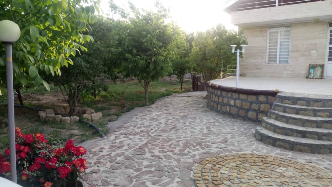 اجاره ویلا استخر روباز در ملوسجان بیضا - شیراز