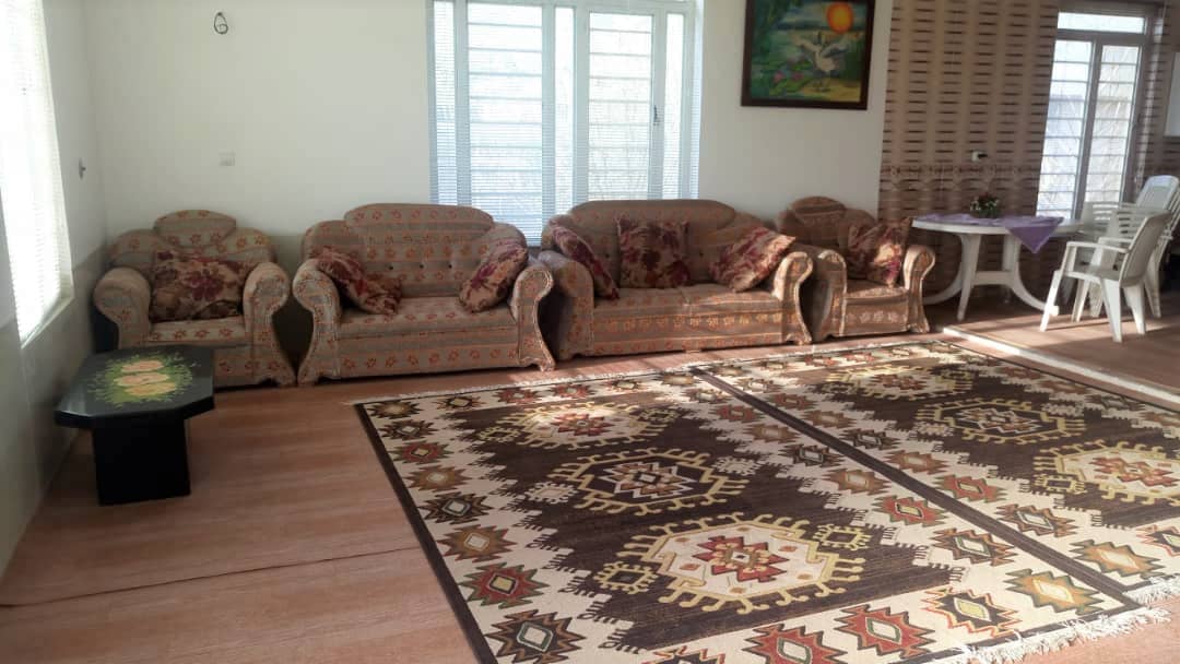 اجاره ویلا استخر روباز در ملوسجان بیضا - شیراز