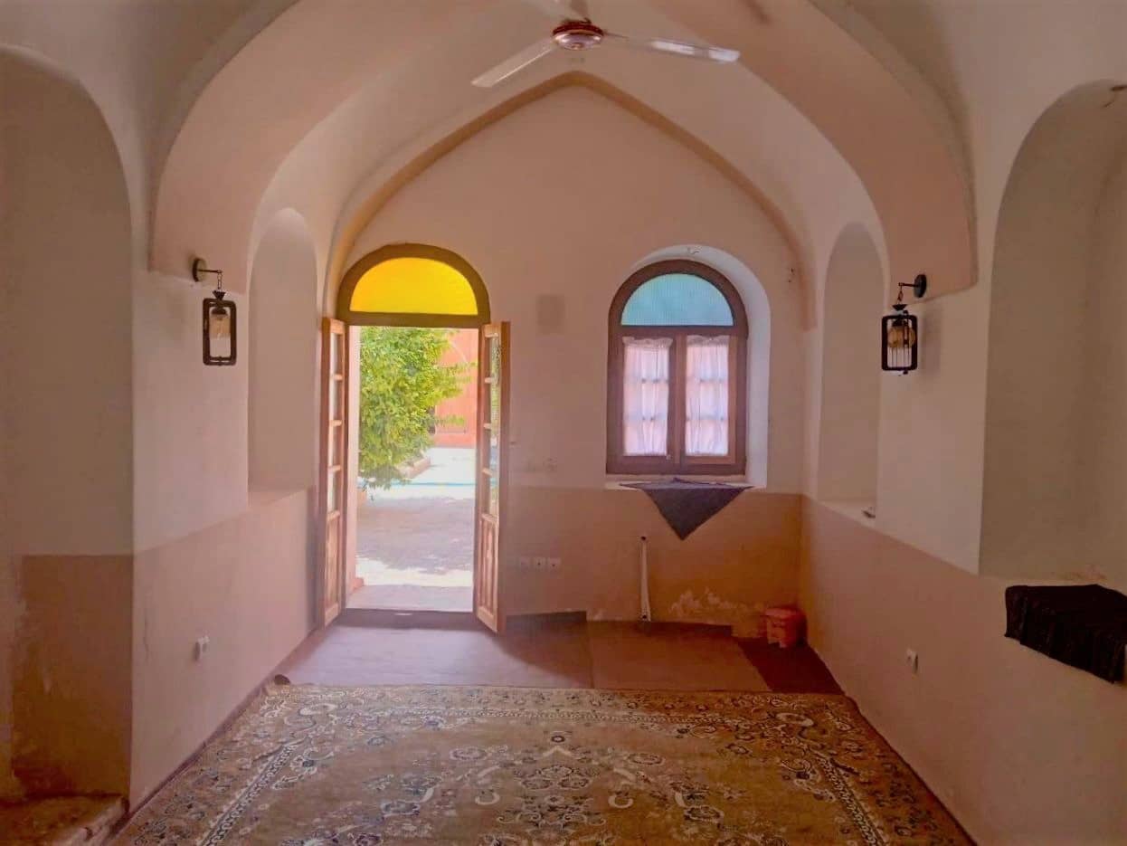 اجاره بومگردی سنتی در هاشم آباد دره شهر - 1