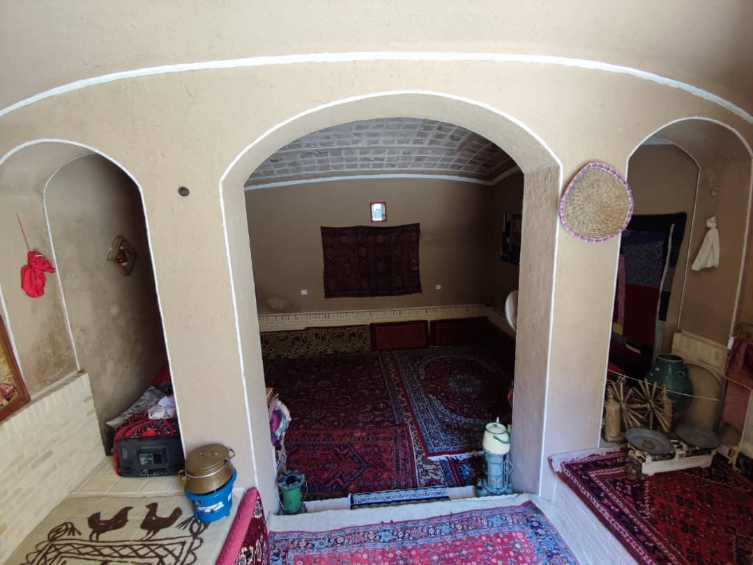 اجاره اتاق سنتی در نوش آباد کاشان - سرداب بابا علی