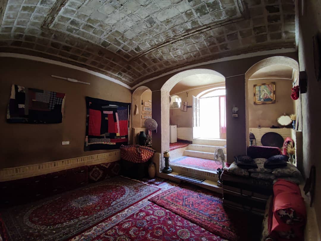 اجاره اتاق سنتی در نوش آباد کاشان - سرداب بابا علی