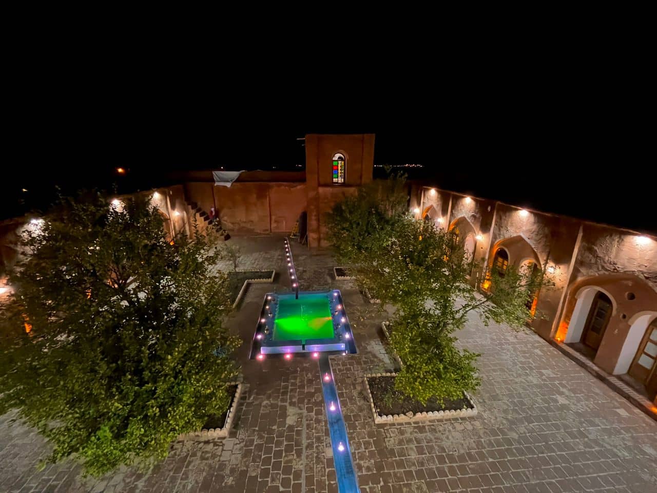 اجاره بومگردی سنتی در هاشم آباد دره شهر - 2