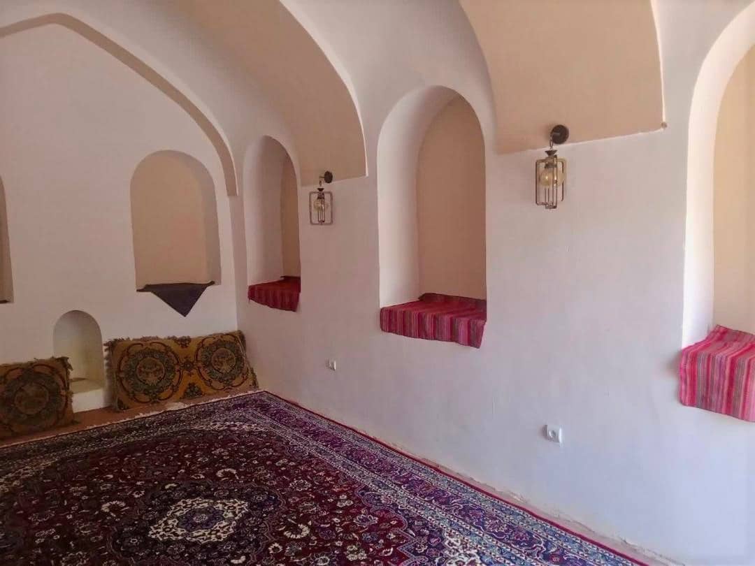 اجاره اتاق سنتی در هاشم آباد دره شهر - 3