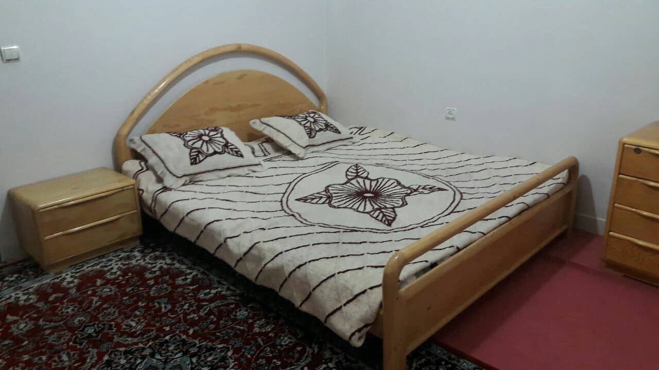 اجاره آپارتمان یک خوابه درمدرس همدان -طبقه دوم