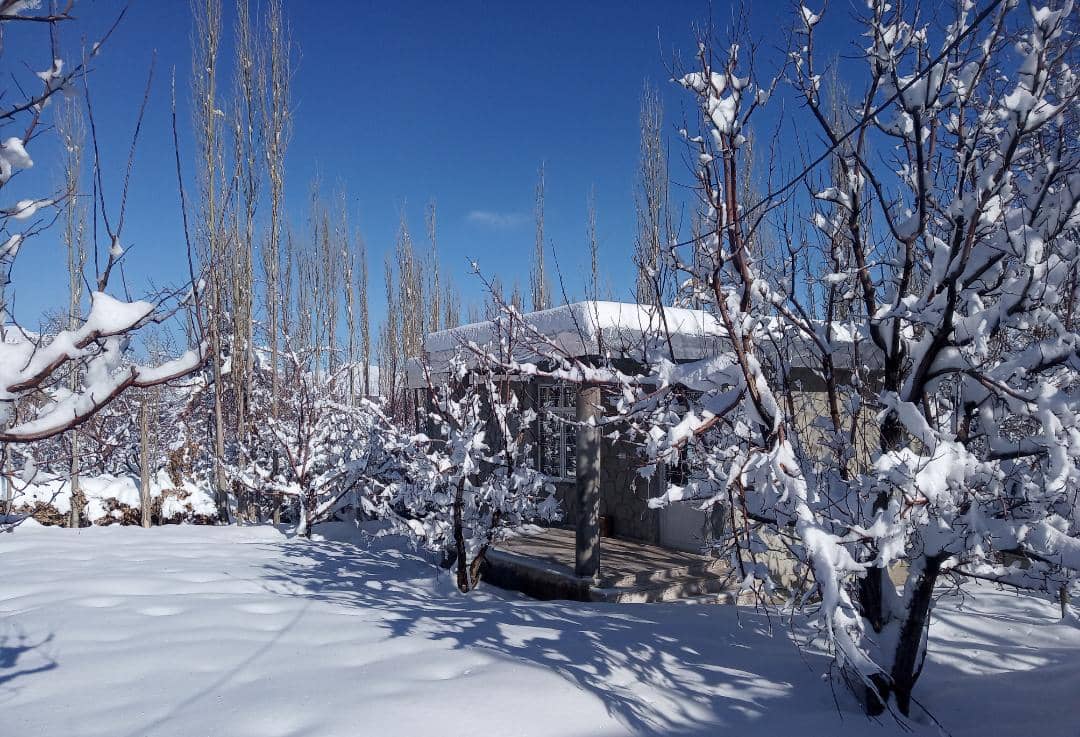 اجاره سوئیت باغ در کمهر - سپیدان