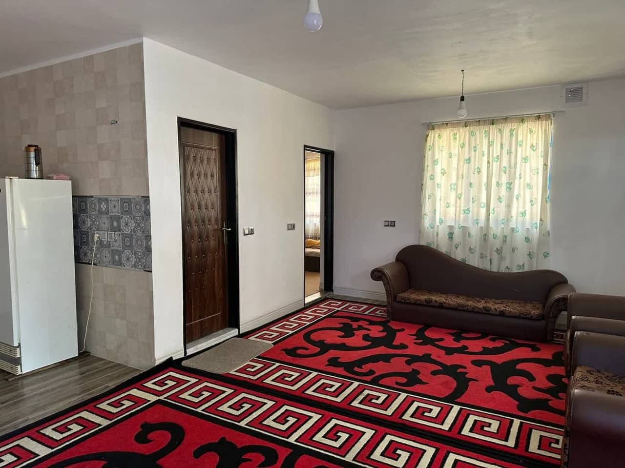 اجاره ویلا باغ با استخر روباز در سربست سپیدان