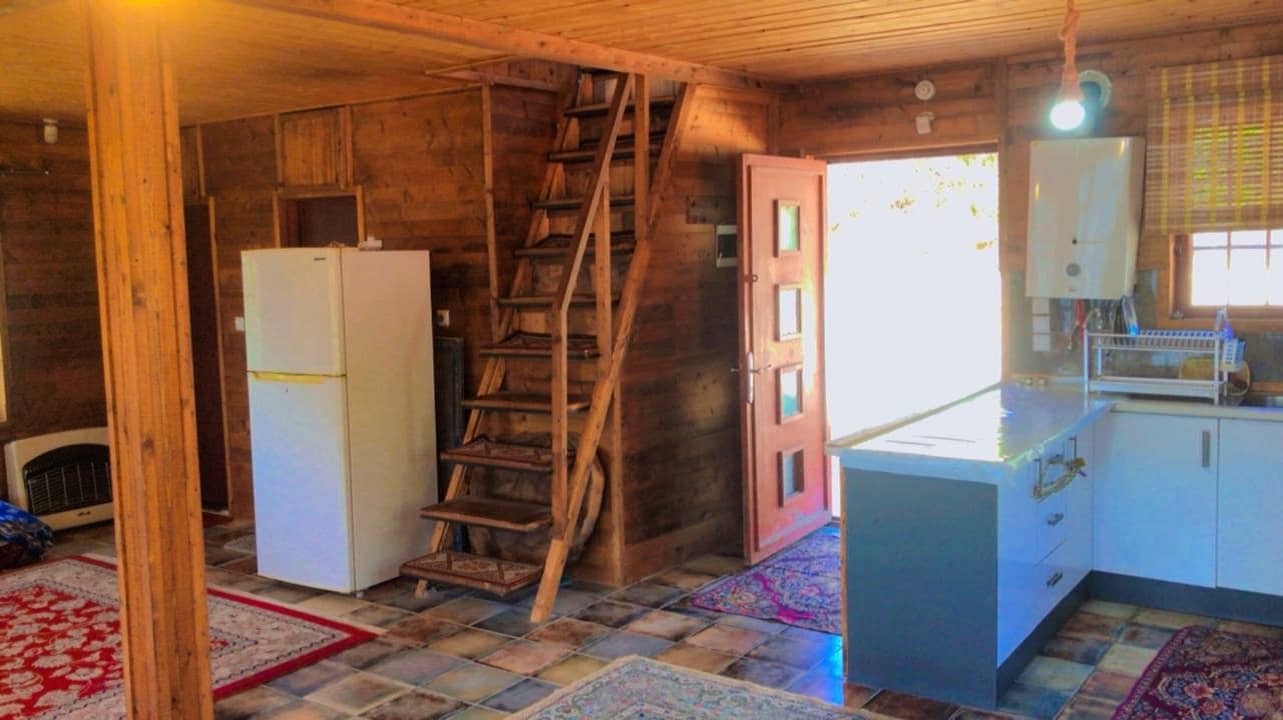 اجاره کلبه چوبی جنگلی در هشت پر
