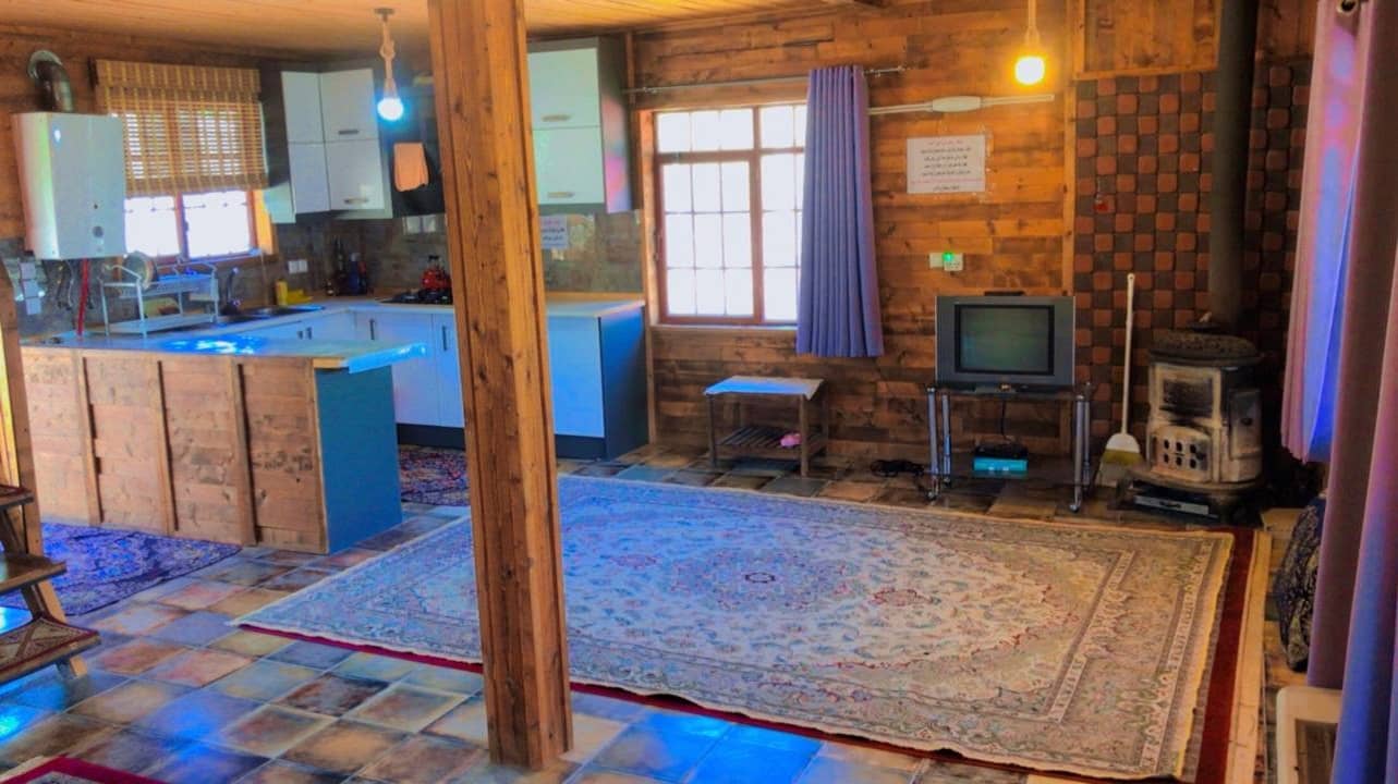 اجاره کلبه چوبی جنگلی در هشت پر