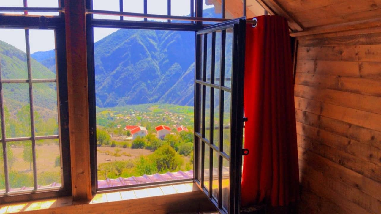 اجاره کلبه چوبی جنگلی در هشت پر