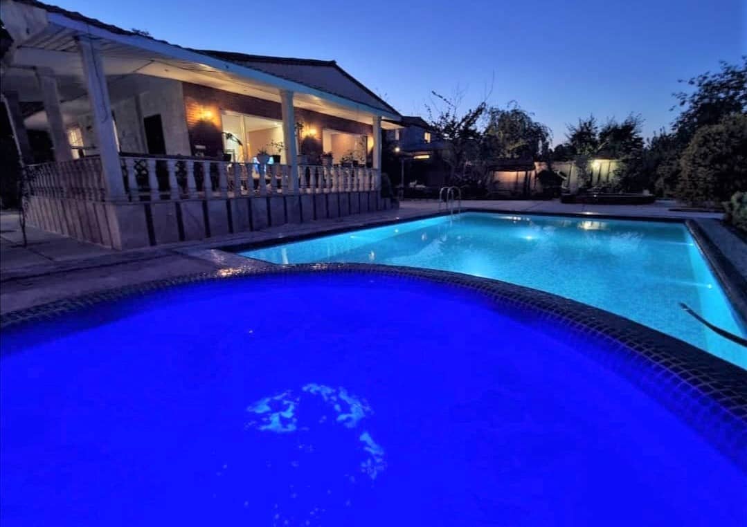 اجاره ویلا استخر روباز آبگرم در نظرآباد کردان