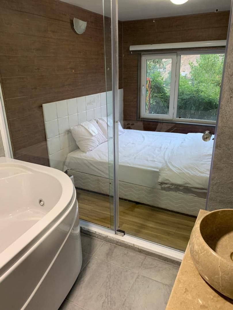 کلبه چوبی جکوزی دار در گنج نامه همدان - VIP