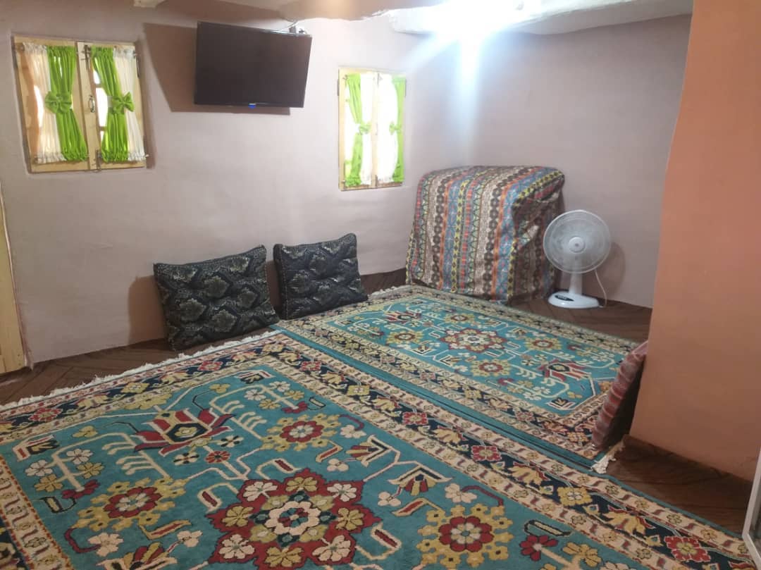 اجاره اتاق سنتی در تخسم رشت - کاتیک