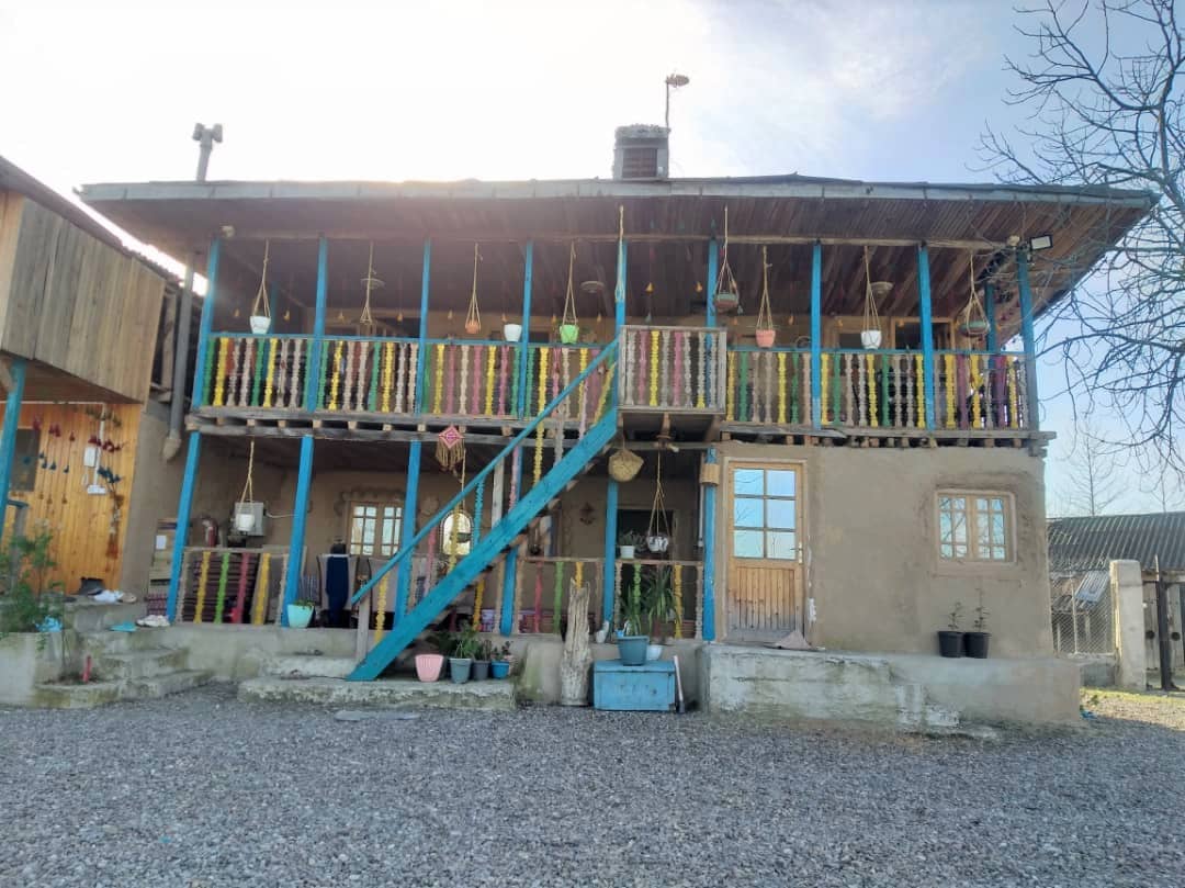 اجاره اقامتگاه بومگردی سنتی در تخسم رشت - چیچینی