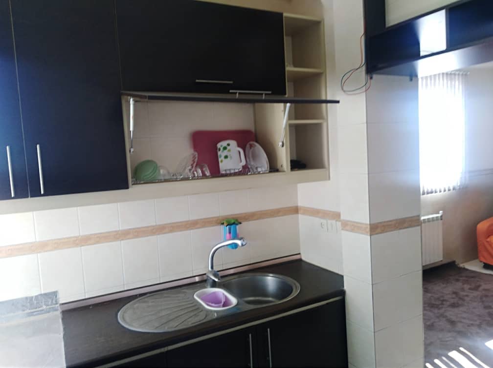 اجاره منزل مبله در 22 بهمن مرودشت-دوخوابه طبقه ی سوم