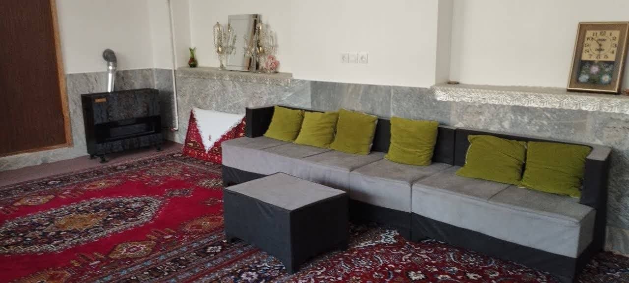 اجاره سوئیت باغ نیاسر کاشان نزدیک به دریاچه