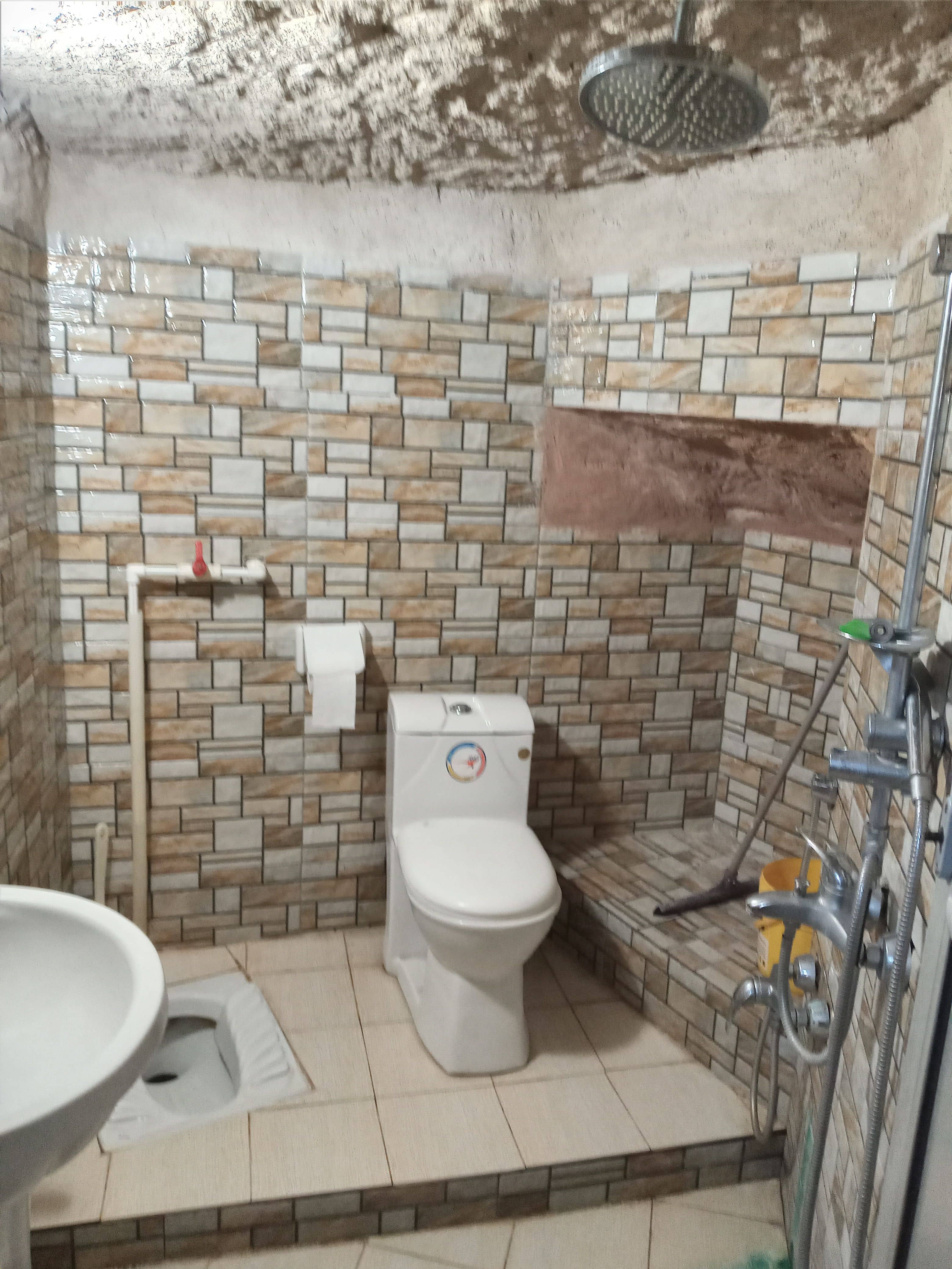 اجاره منزل صخره ای در روستا کندوان اسکو