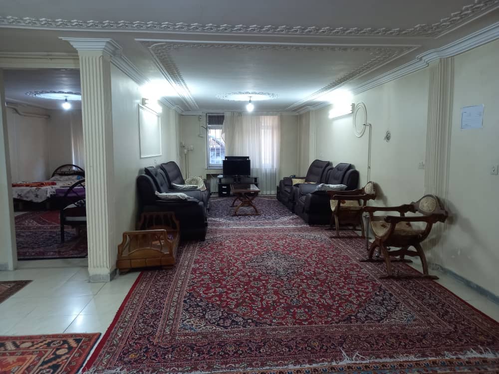 اجاره منزل مبله دو خواب همدان - همکف