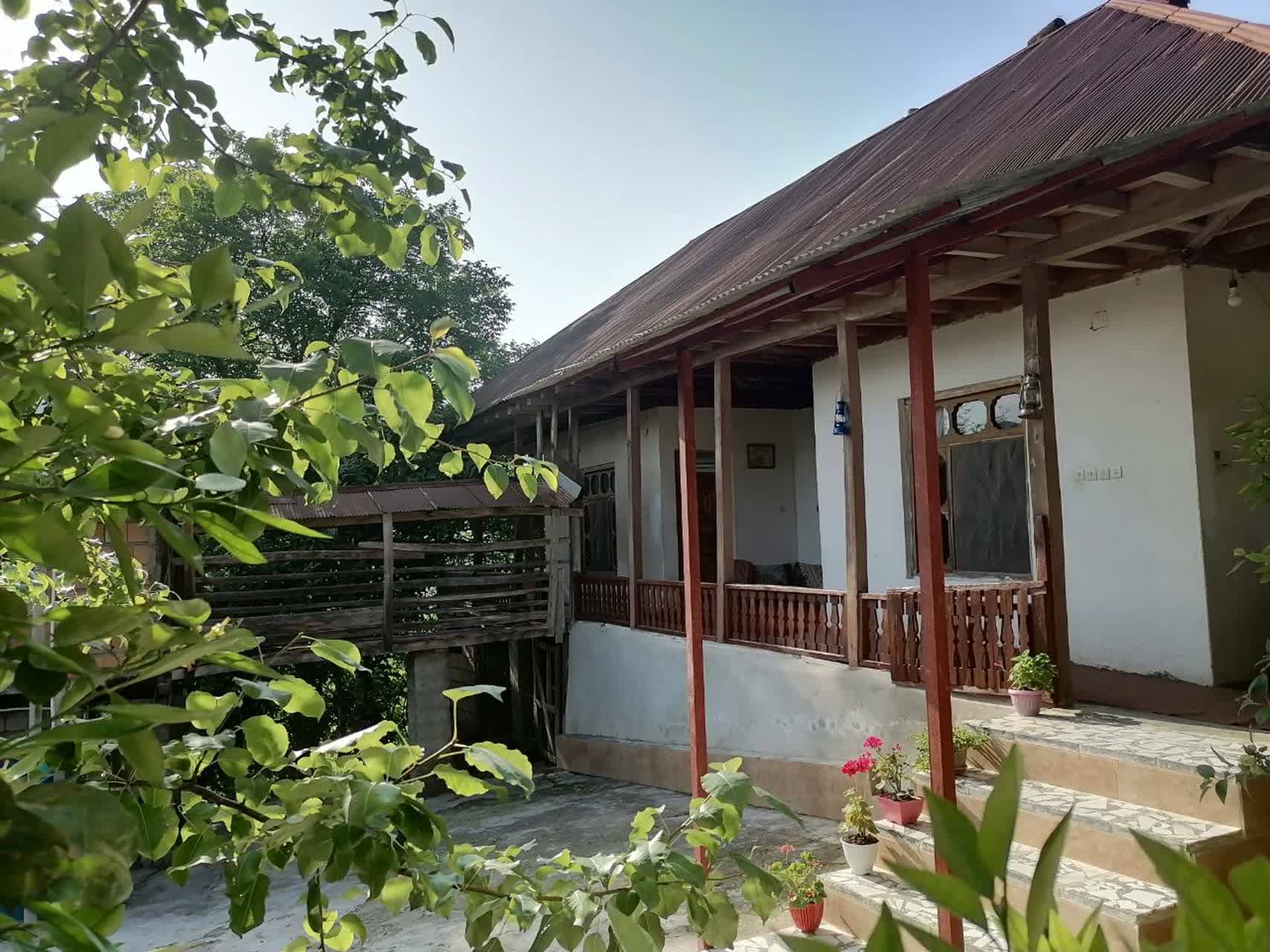 اجاره اقامتگاه بومگردی در نفت چال - لفور