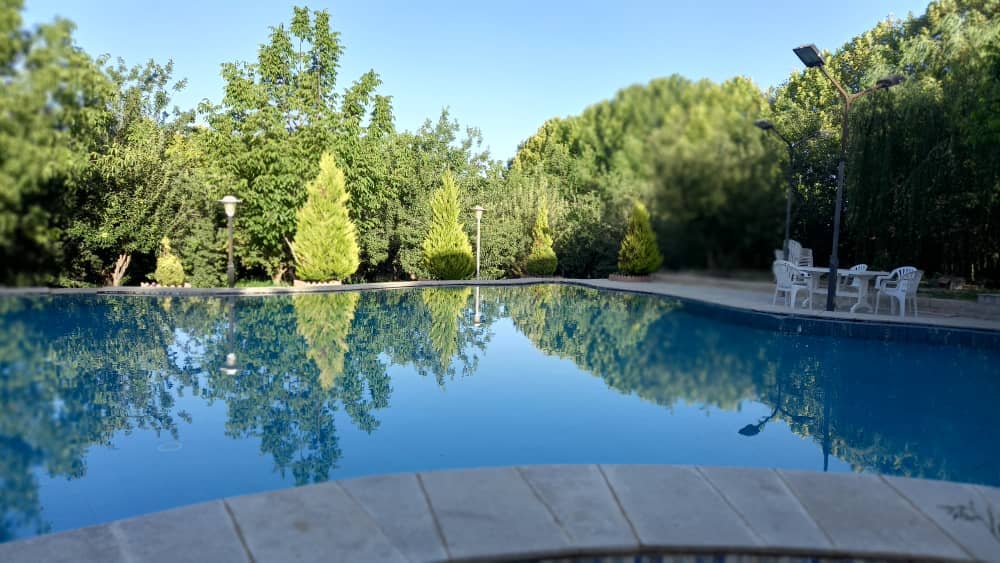 اجاره ویلا استخر روباز در چوراب قلندری - خان زنیان