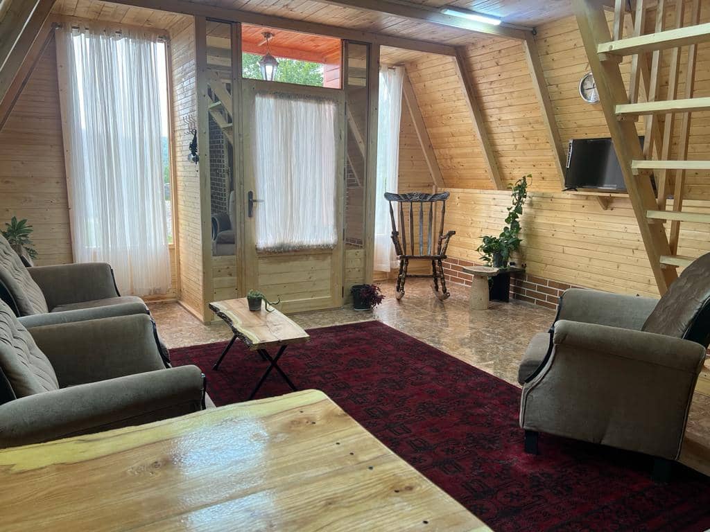 اجاره کلبه سوئیسی جکوزی دار در بابلکنار - سالار 2