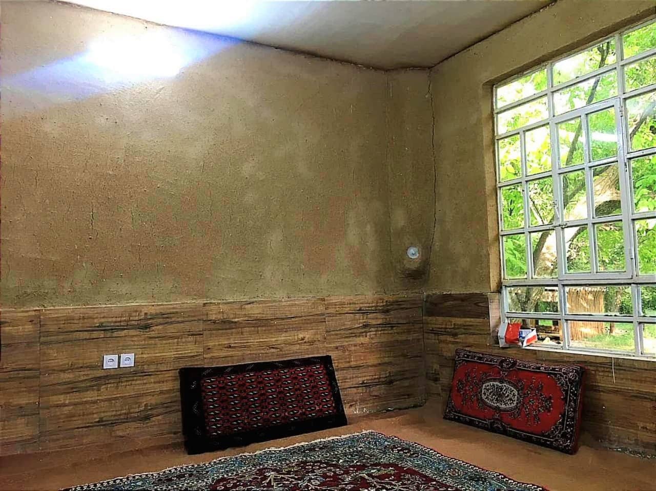 اجاره بومگردی سنتی در گلیان شیروان