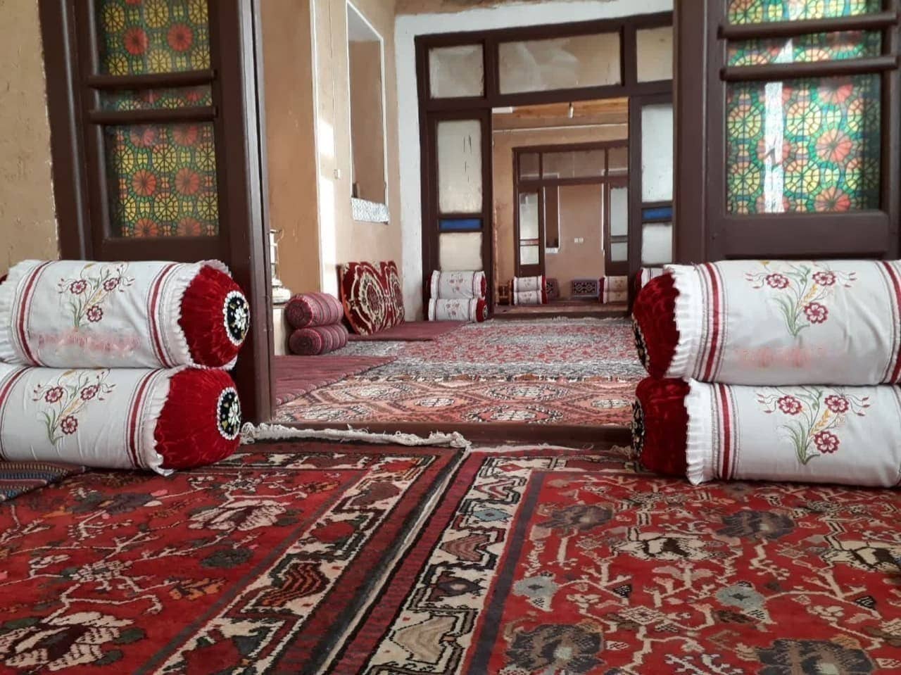 اجاره اتاق سنتی در شهر ونک سمیرم - 15متر