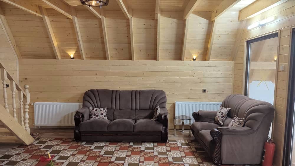 کلبه سوئیسی با استخر آبگرم در بابلکنار - گونه کلا