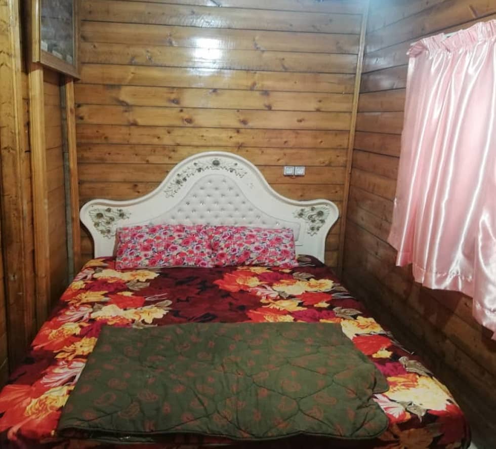 اجاره کلبه چوبی در نارنجستان آمل