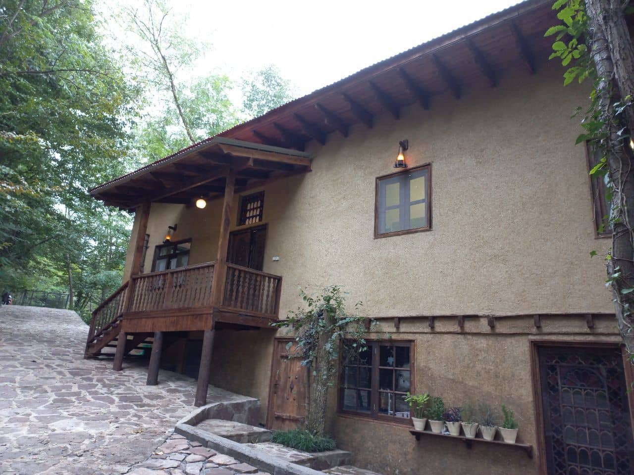 اجاره ویلا در کوبیجار لاهیجان - شاه نشین بالا