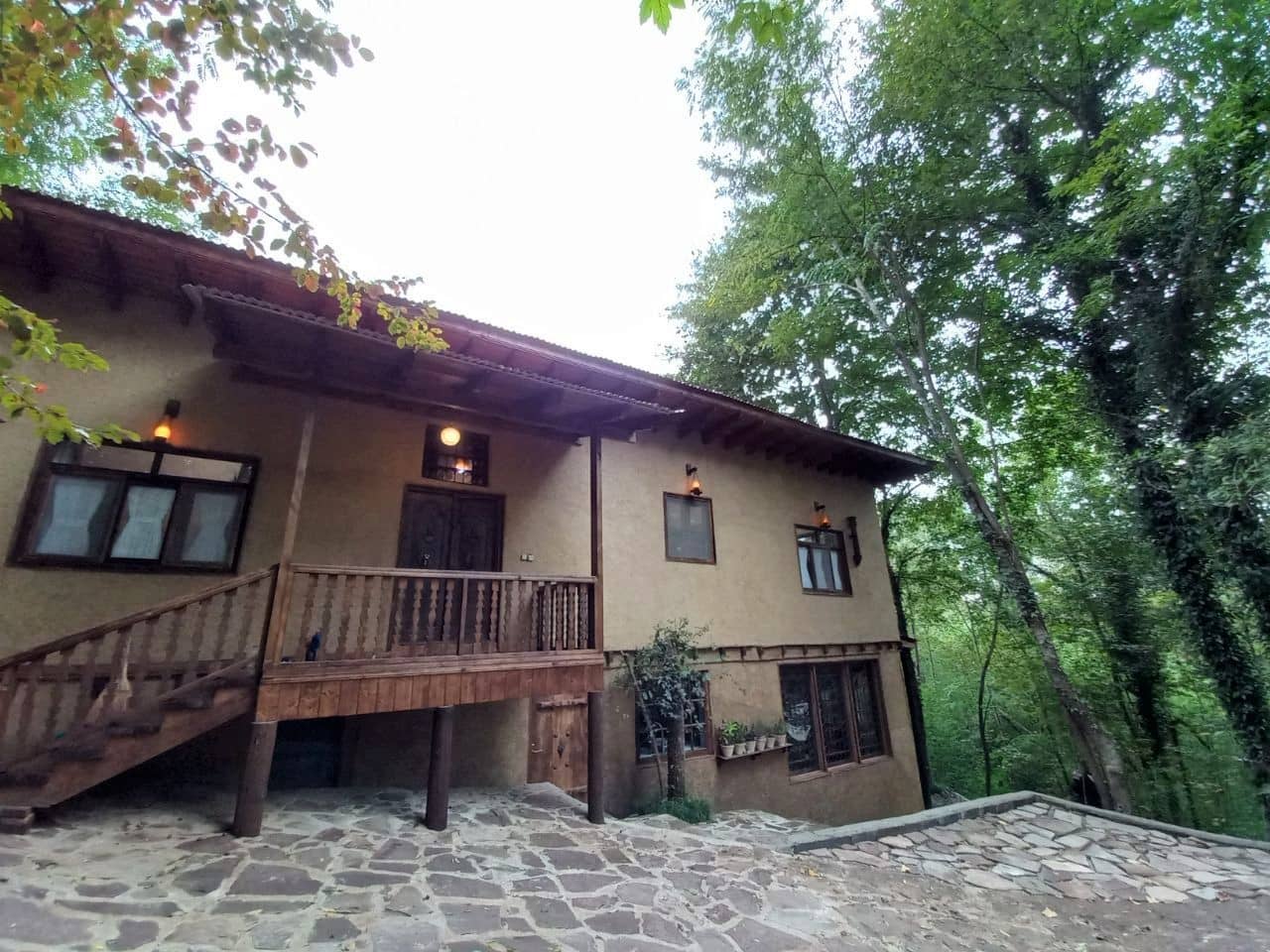 اجاره ویلا در کوبیجار لاهیجان - شاه نشین بالا