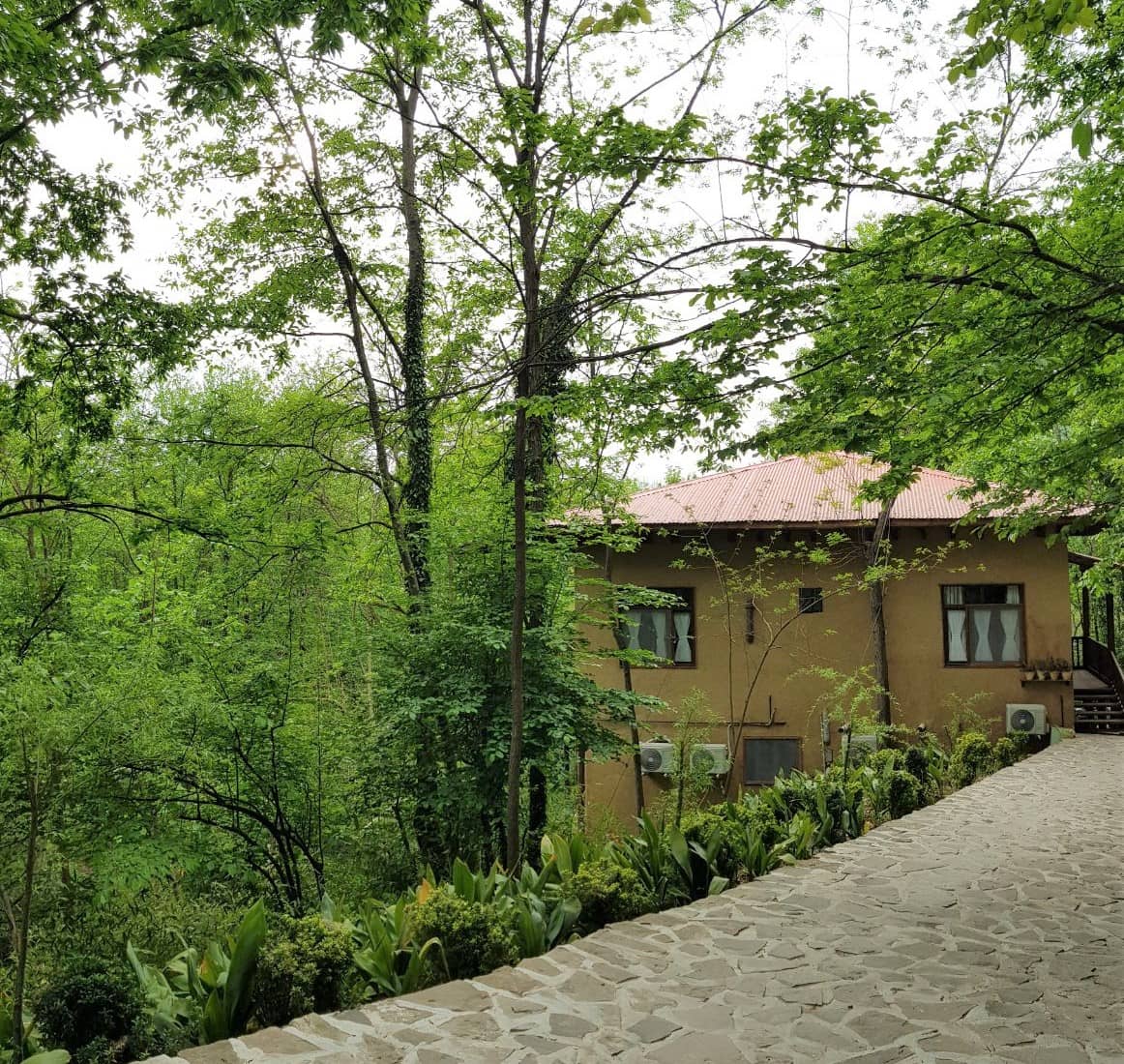 اجاره ویلا در کوبیجار لاهیجان - شاه نشین پایین