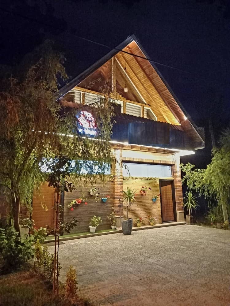 اجاره کلبه چوبی در صفرابسته روستای اشمان کماچال - آستانه اشرفیه - طبقه ی بالا