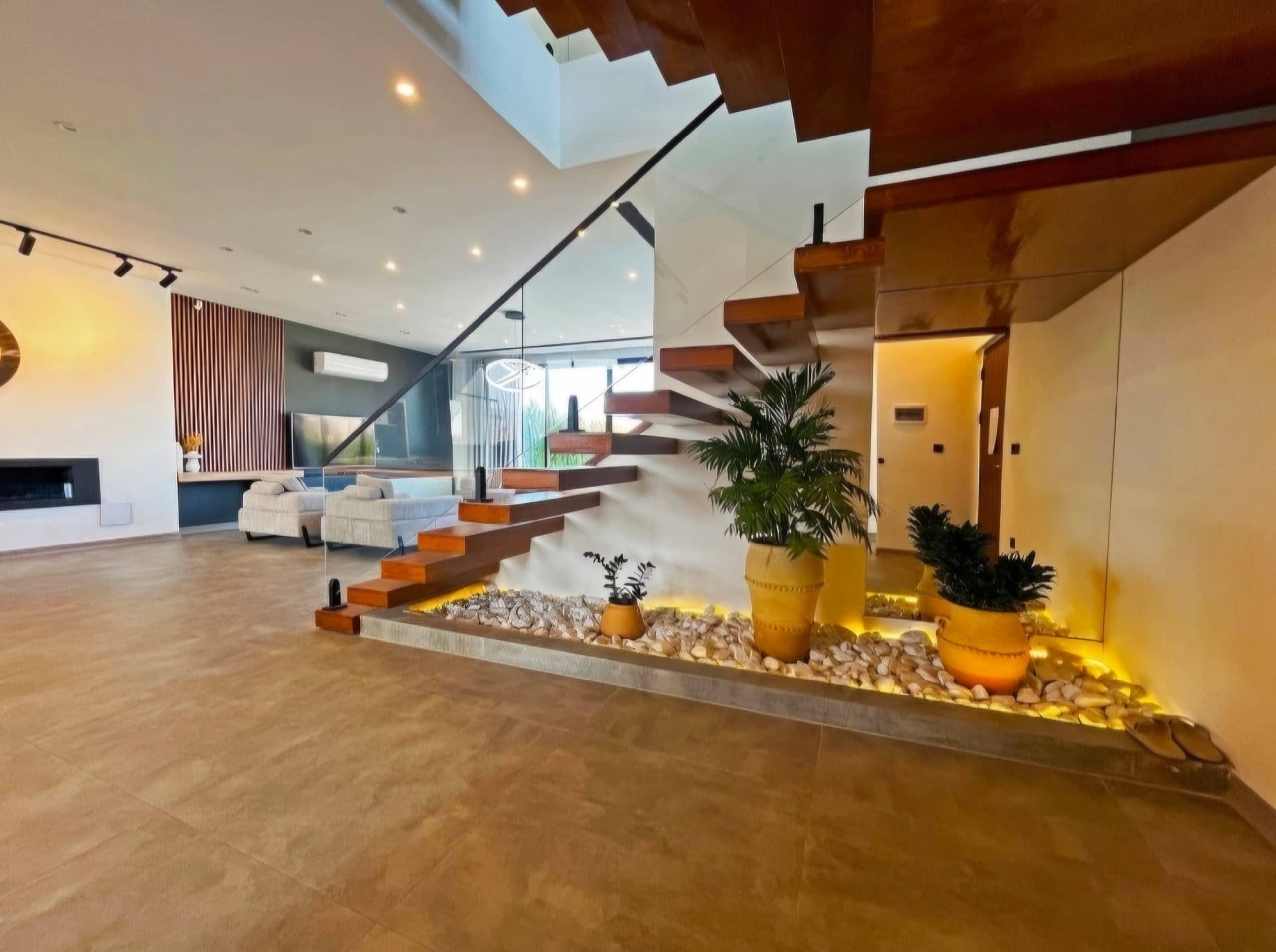 اجاره ویلا با استخر روباز آب گرم در هچیرود - دلفان