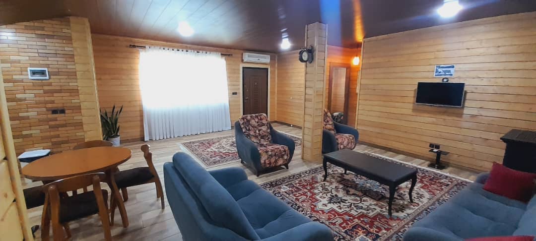 اجاره کلبه با استخر روباز در هریس - رامسر