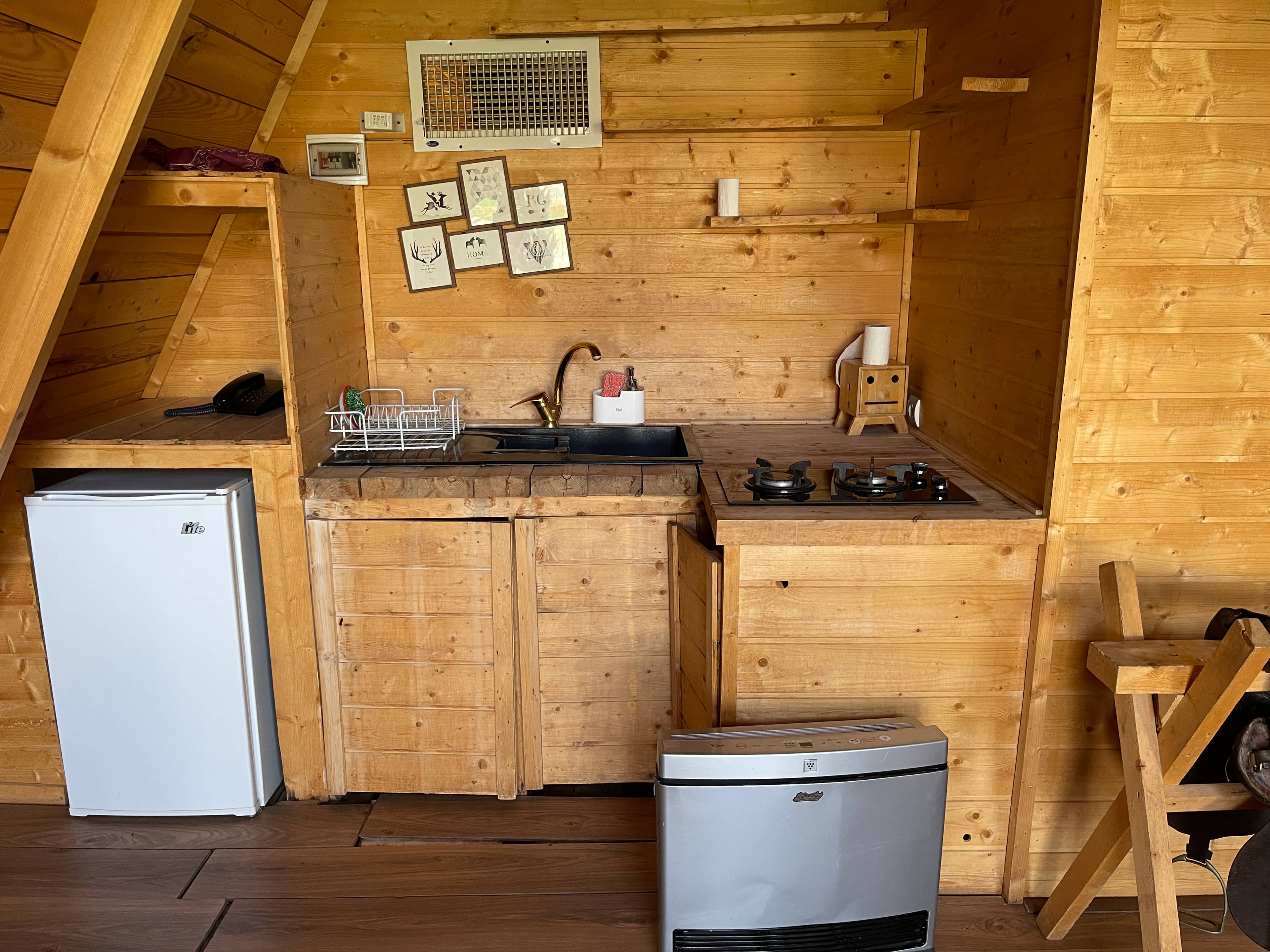 اجاره کلبه سوئیسی در سمیرم